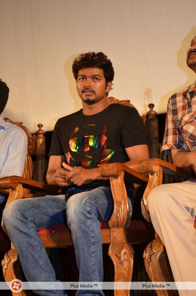 Vijay - Vijay in kerala to promote velayutham - Pictures | Picture 110033